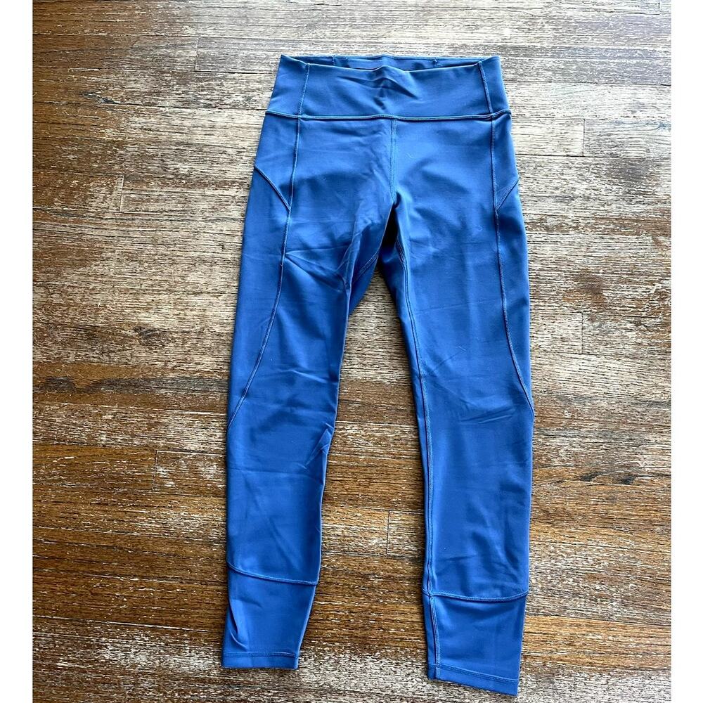 Lululemon In Movement 7/8 Tight *Everlux 25", size 8, EUC